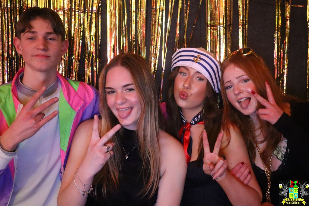 ../Images/Jeugd Opwarmbal Photobooth 113.jpg